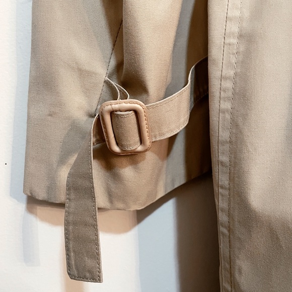 Vintage London Fog Trench Coat - Picture 6 of 12